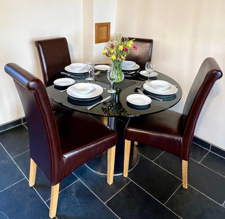 Dolgun Uchaf Historic B&B and Cottages with Boutique Bedrooms In The Heart of Snowdonia