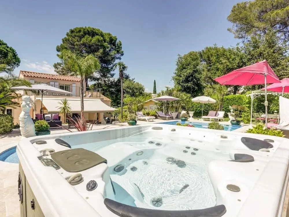 Chic Villa in Mouans-Sartoux