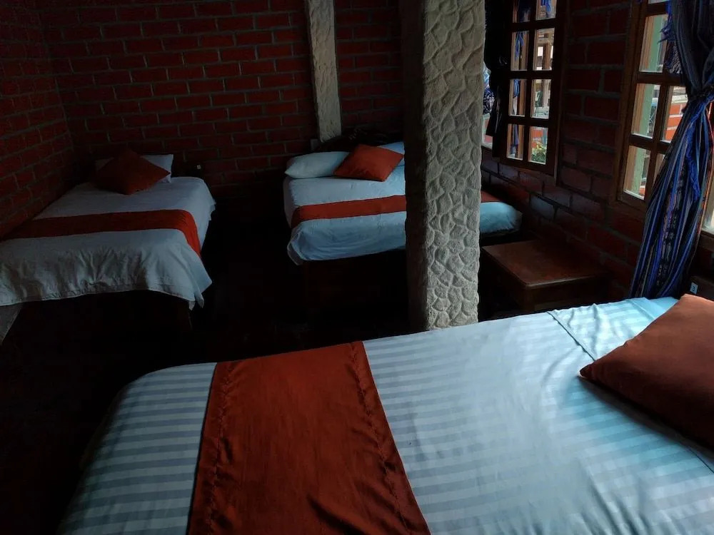 Erupcion Backpackers Hostel