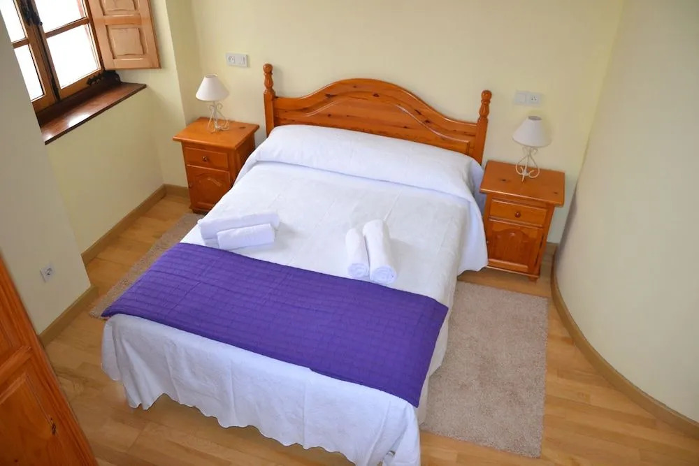 Ahío San Martín, Apartamentos Rurales Casa de la Villa