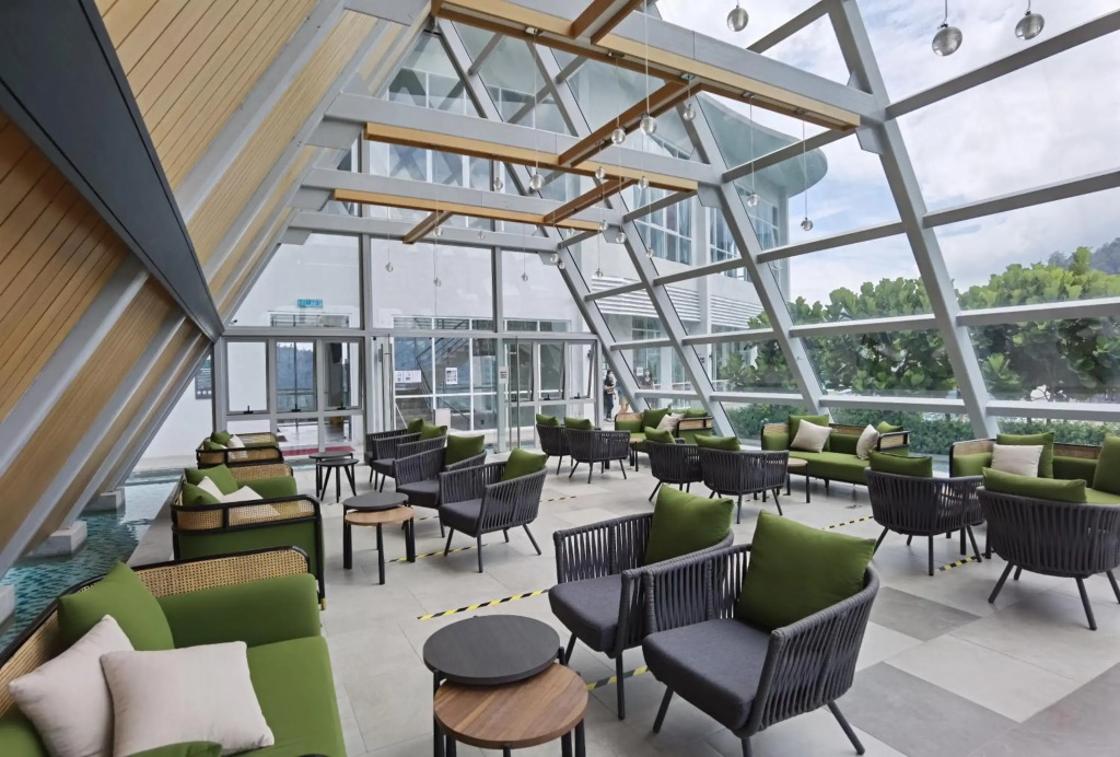 Windmill Upon Hills Luxurious Sky Villa 360 Sky Pool Heated Pool Mountainous Genting View Genting Highland by Heritage