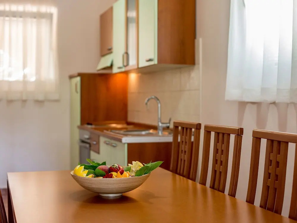 Apartment with Sea View And Ac, 12 Km From Sibenik