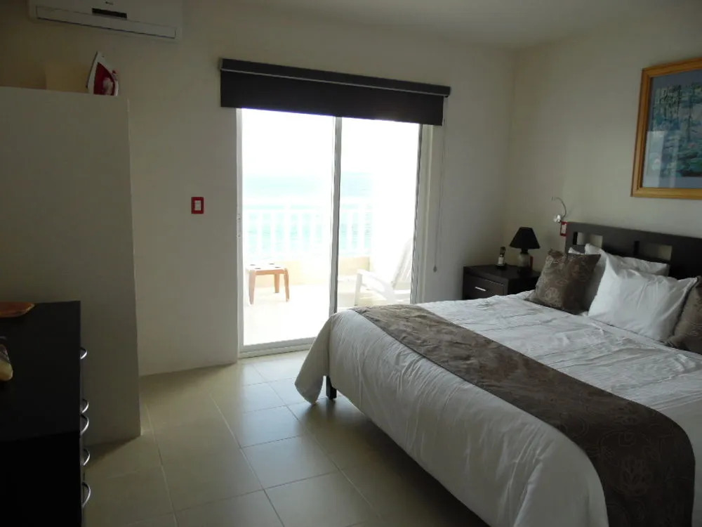 Penthouse B North El Cantil