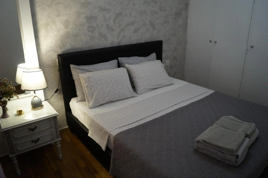 2 Bedrooms Apartment Center of Athens 4 min Subway
