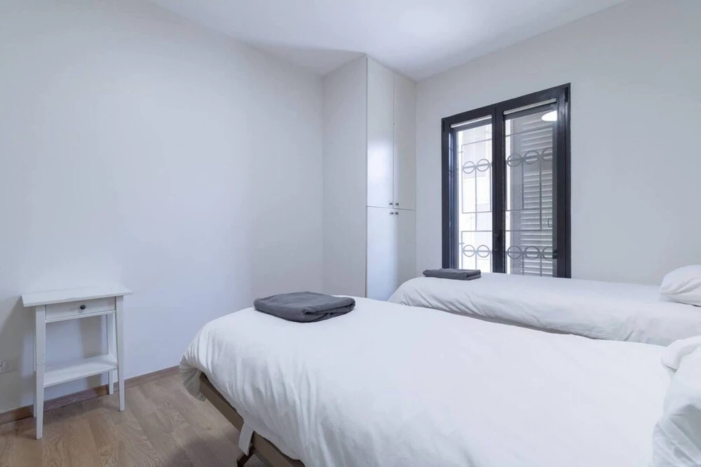Family Apt & Garden in David's Village by FeelHome