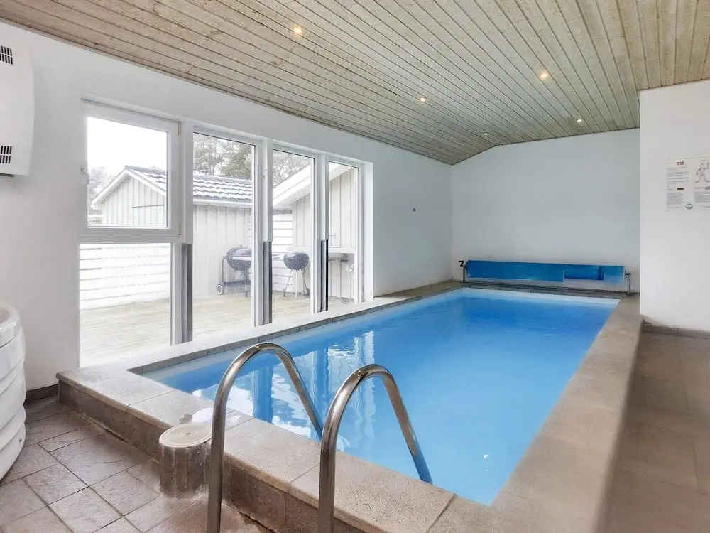 12 person holiday home in Rødby-By Traum