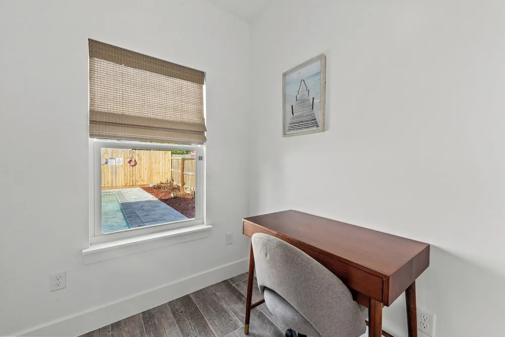 311 Le Grand Dr - Sunny Sands