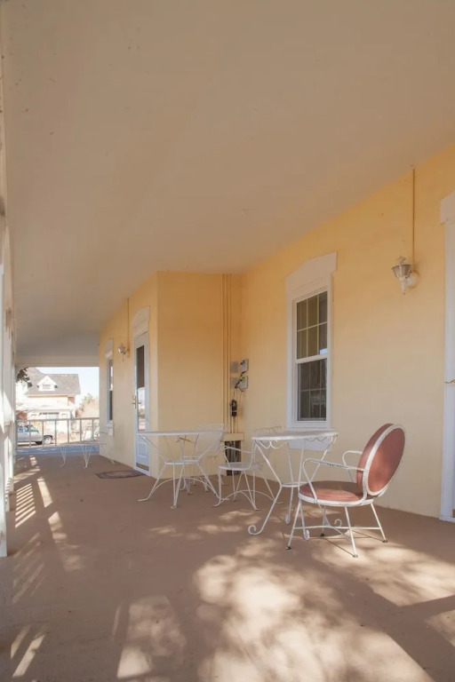 Lizzie's Heritage Inn