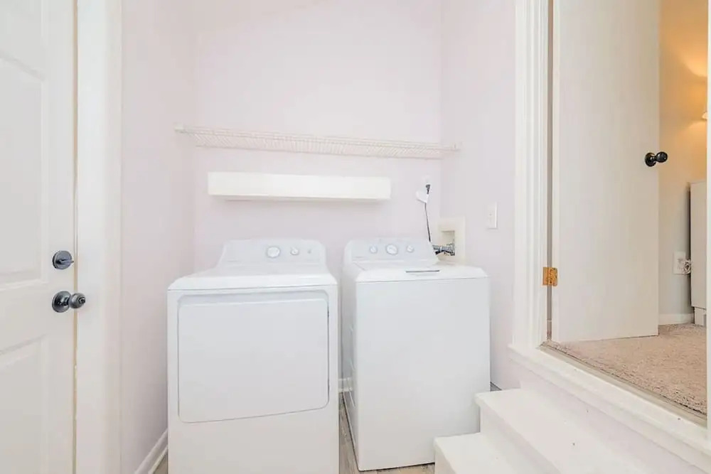 Buckroe Bungalow Escape to the Beach 2mins Away