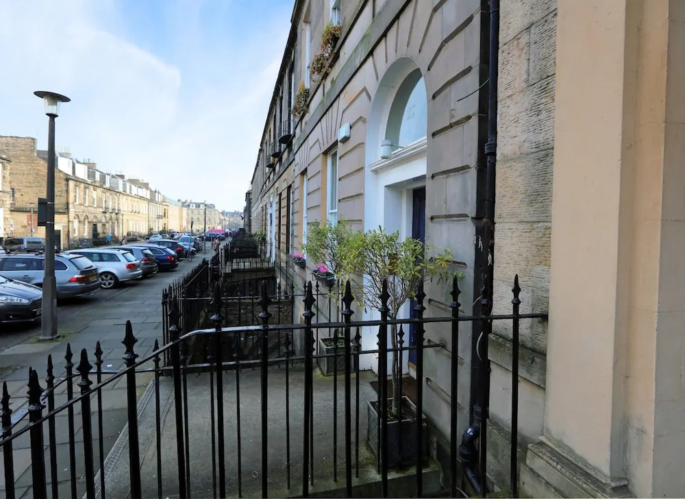 Modern Luxury City Apartment Edinburgh