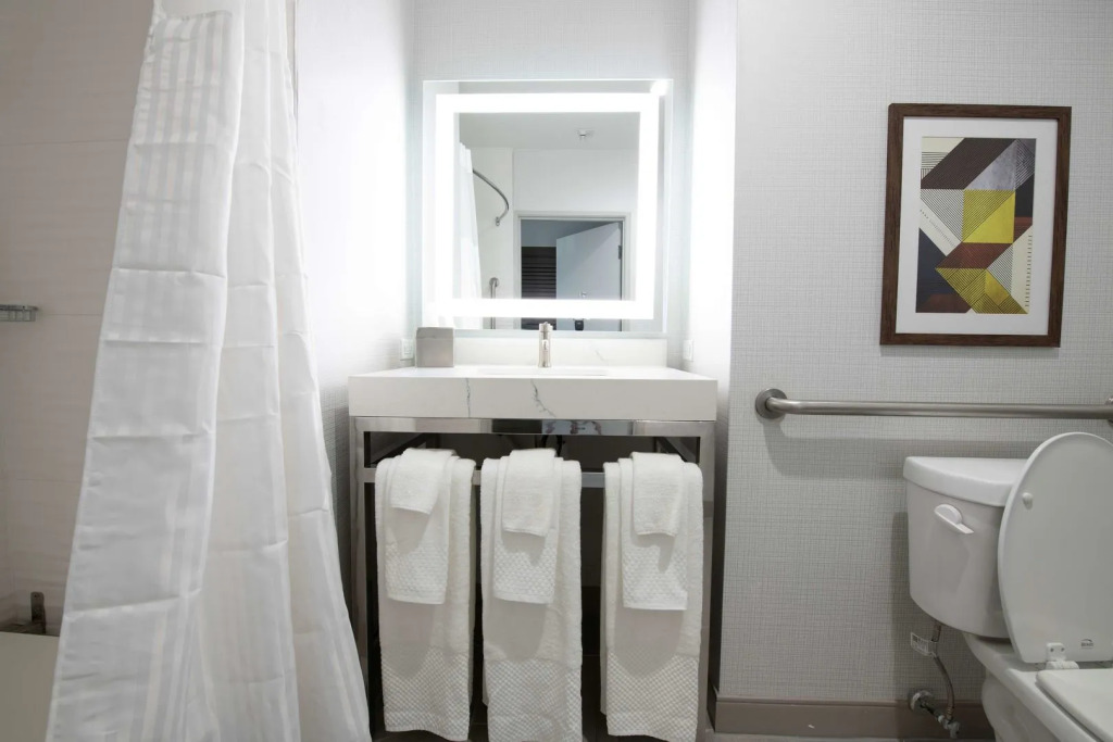DoubleTree by Hilton Sulphur Lake Charles