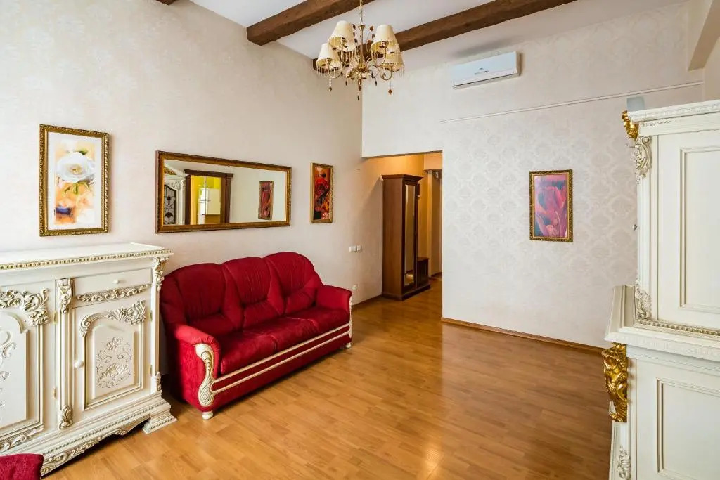 2 Virmens'ka Apartment