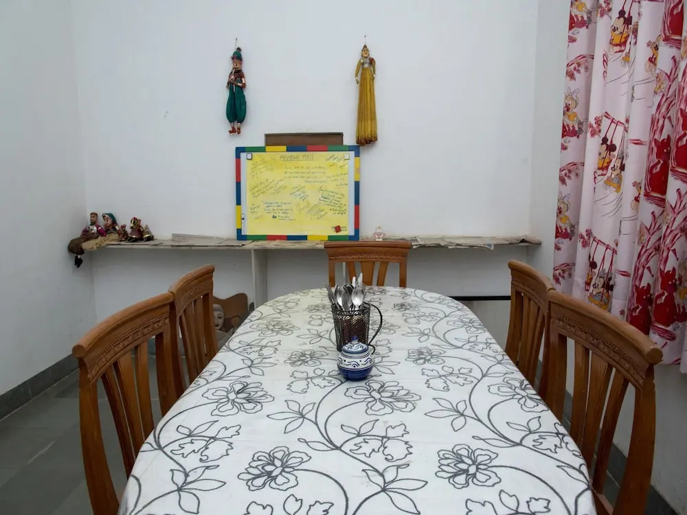 OYO 16825 Home Cozy Green View Stay Goverdhan Villas