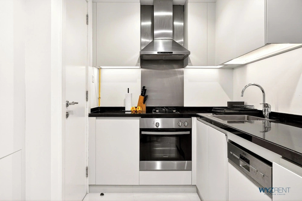 WYZ RENT|Grand 1BR Cour Jardin Near Bay Avenue