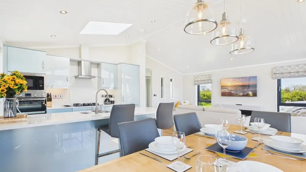 Swanlake Lodge - 3 Bedroom Lodge - Penally