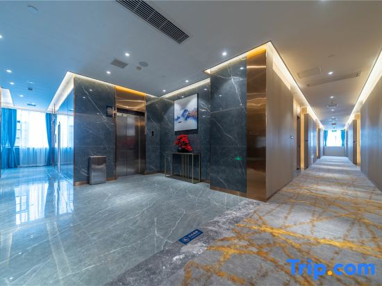 Langyue  Hotel