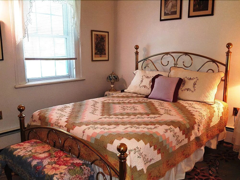 Spring_farm_retreat