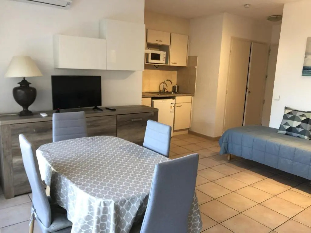 Appartement Saint-Raphaël, 1 pièce, 2 personnes - FR-1-466A-5