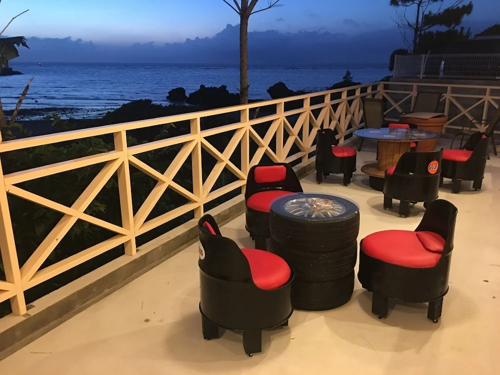 Beach Lodge 3 & Private Beach