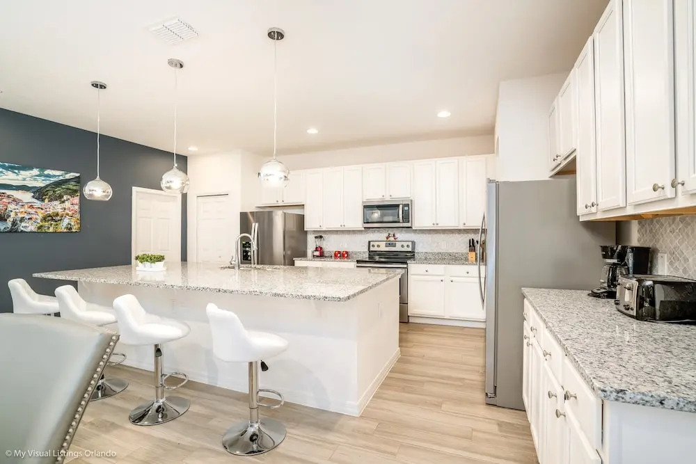 6121bod 11 Bedroom 9 Bathrrom