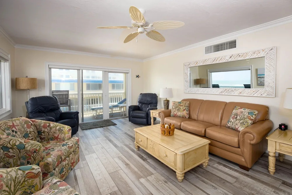 Win-san C-315 Ocean Front 2 Bed/ 2 Bath -third Floor 2 Bedroom Home