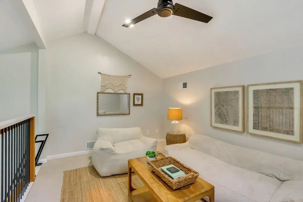 Charming Lakefront Retreat in Palmetto Dunes!
