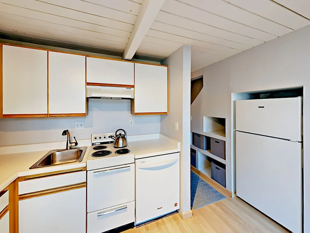 1136 Sandstone Dr Condo Unit 207 Building B