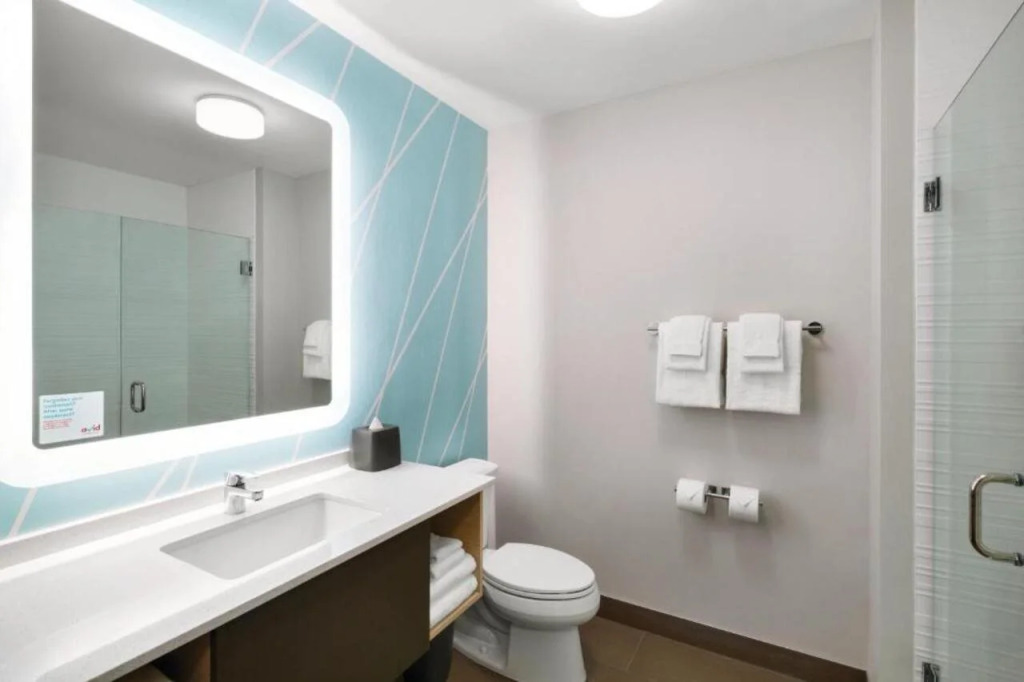 Avid Hotel Cedar Rapids South - Arpt Area by IHG