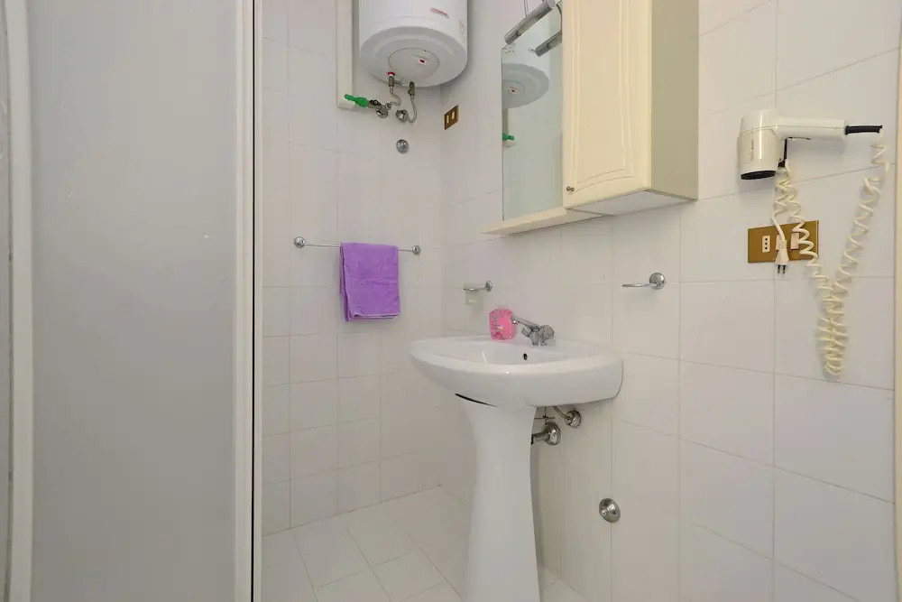Ideal Equipped Retreat With Pool