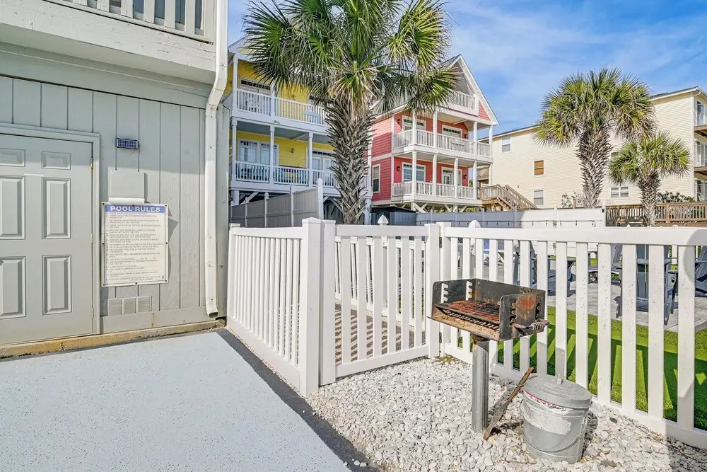 Oceanfront Condo w/ Pool Access in Surfside Beach!