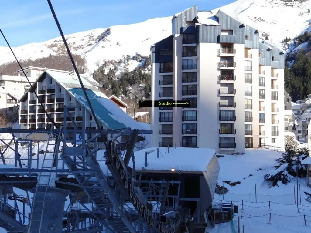APPART GOURETTE 6 pers -face et pieds pistes-LIT 160