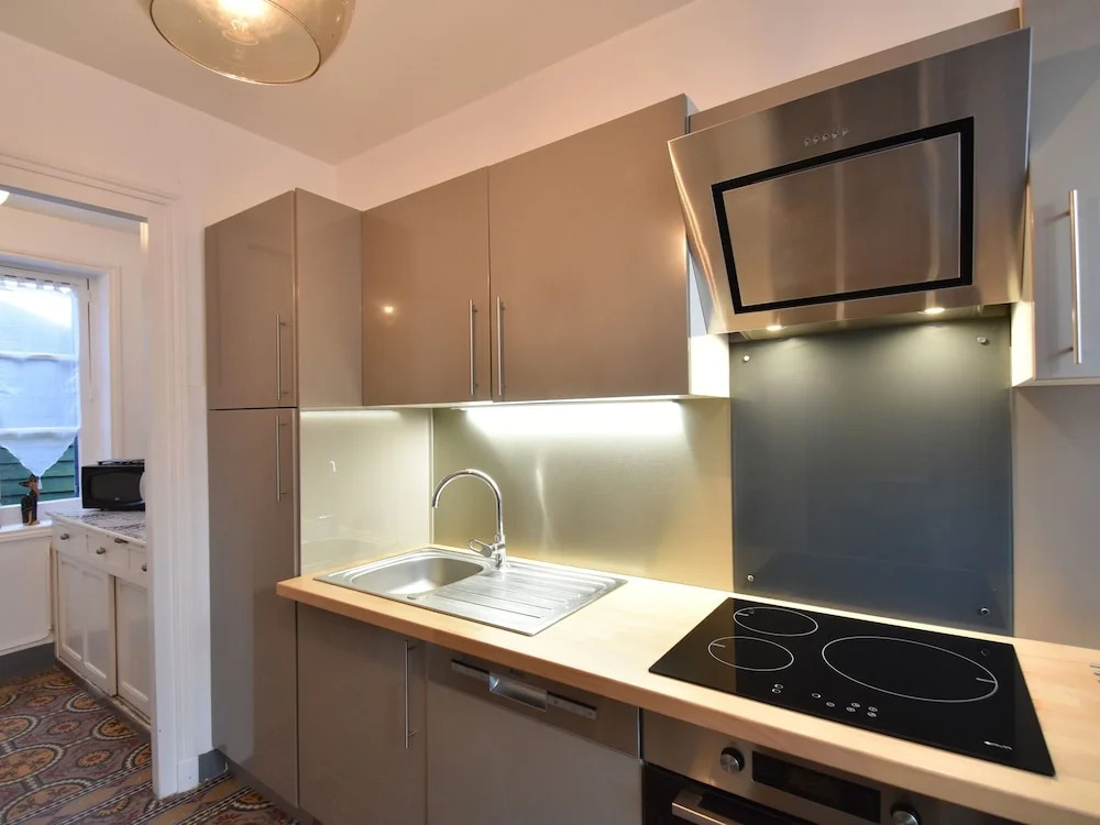 Cosy Holiday Home in Port-en-bessin-huppain With Garden