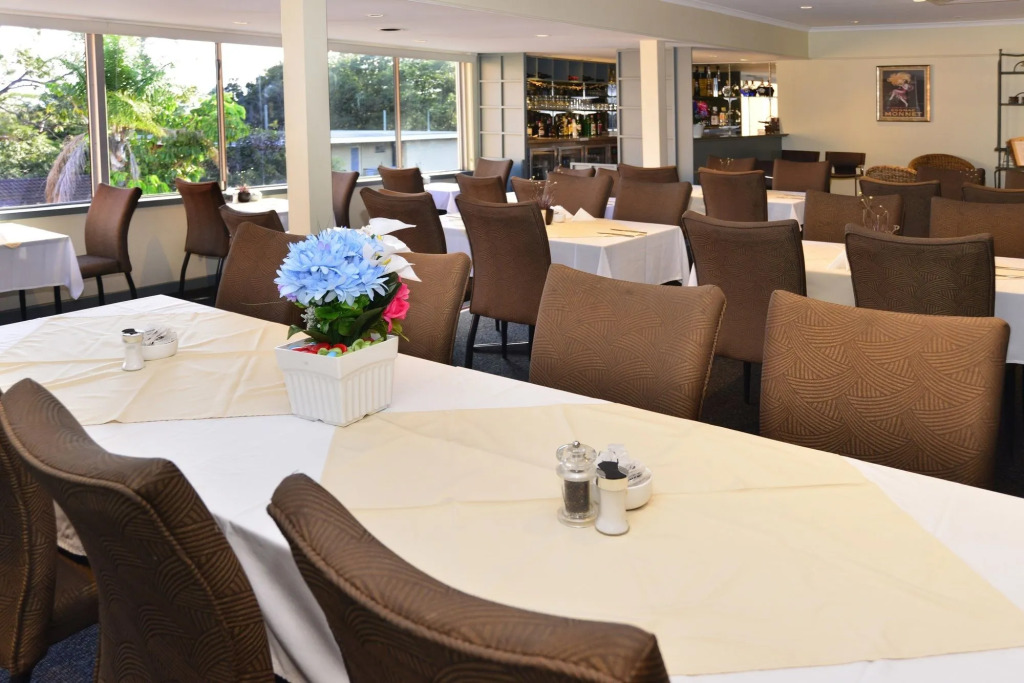 Twin Towers Inn