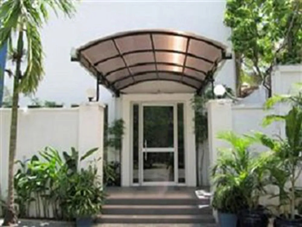 Holiday Hotel