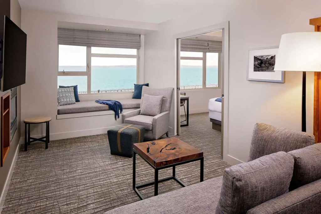 Chrysalis Inn & Spa Bellingham, Curio Collection by Hilton