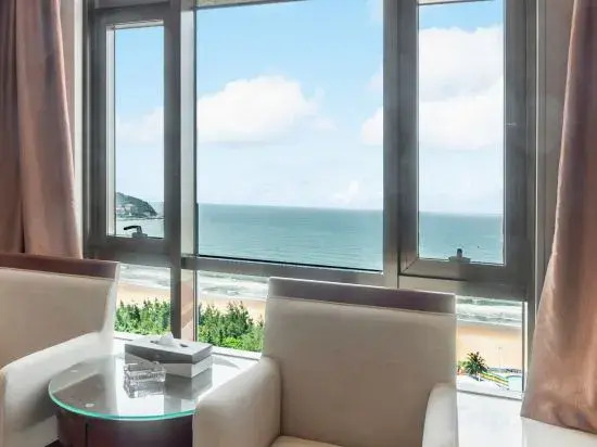 Yangjiang Guanhua Hotel (Hailing Island Dajiaowan)