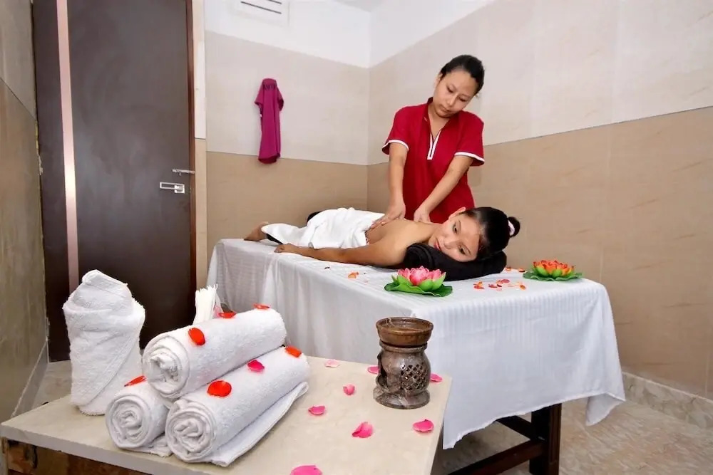 Best Western Bhawani'z Paradise