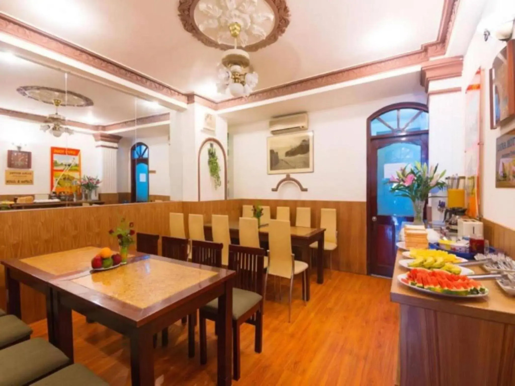 Cosmo Square Hotel (former Duna Hotel)