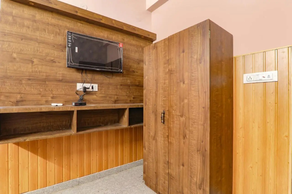 Fabhotel Gsv Inn