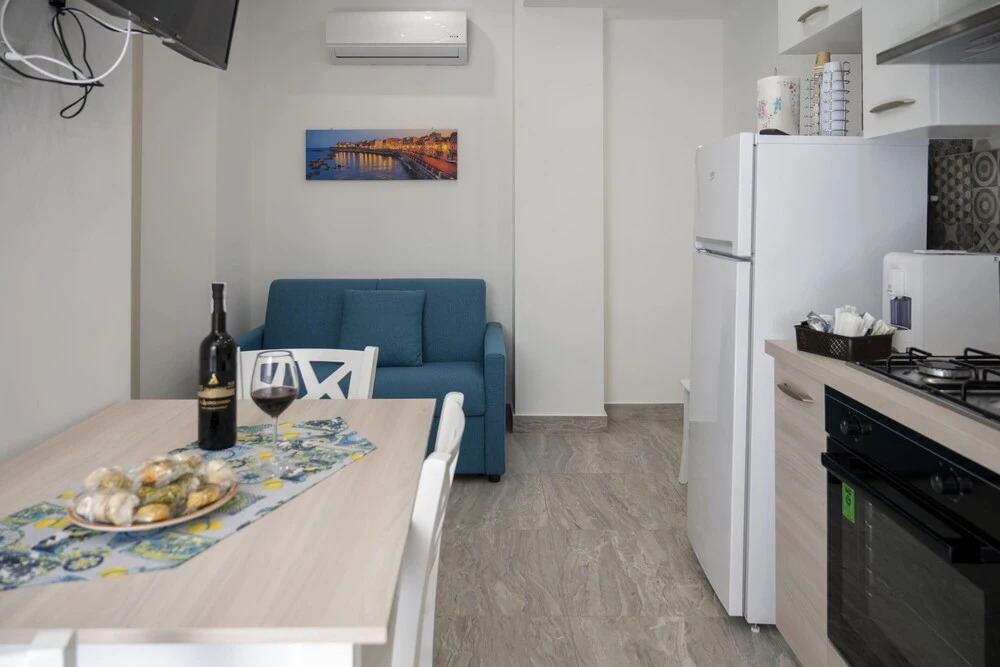 Onice Apartment On Sea Shore
