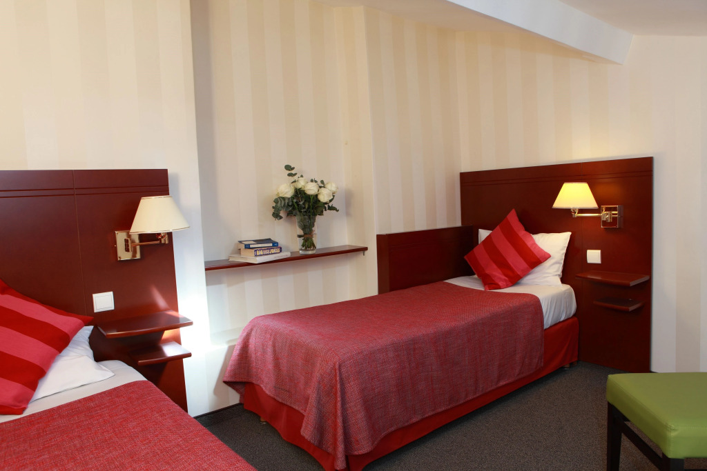 Hotel Espace Champerret