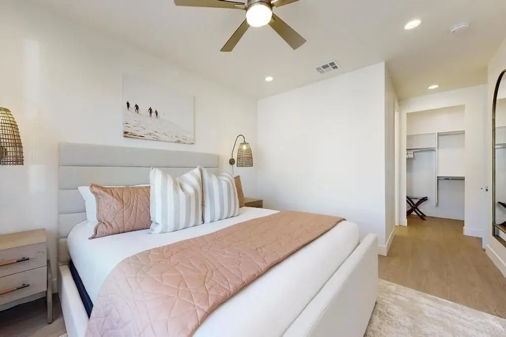 Sixteen Sandals 4 Bedroom Townhouse