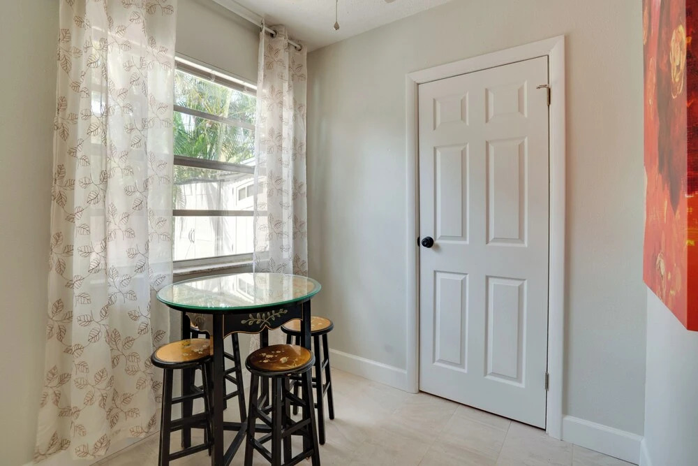 2 Bungalows in Redington Shores! Steps to Beach