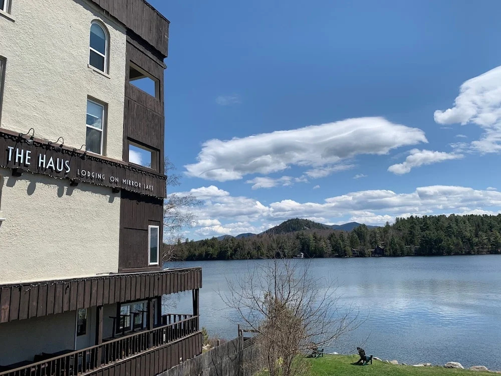 The Haus on Mirror Lake
