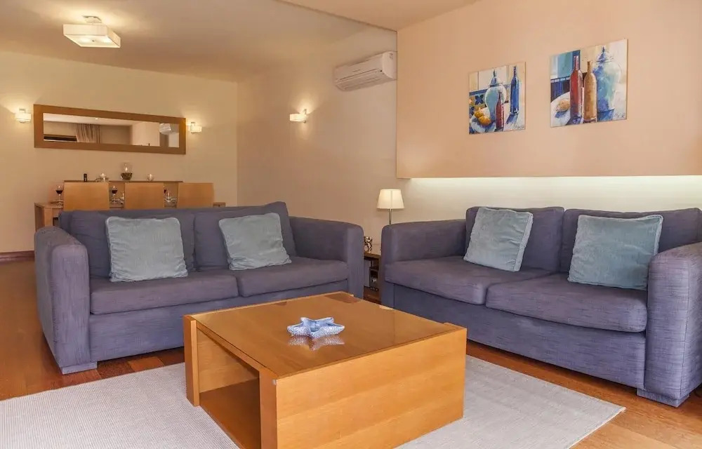 B27 - Luz Bay 2 Bedroom Apartment