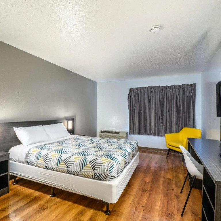 Motel 6-Branford, CT - New Haven