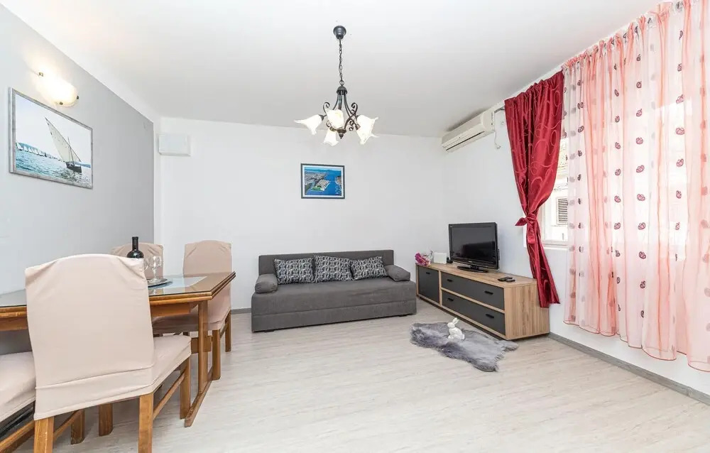 Awesome Apartment in Trogir With 1 Bedrooms and Wifi