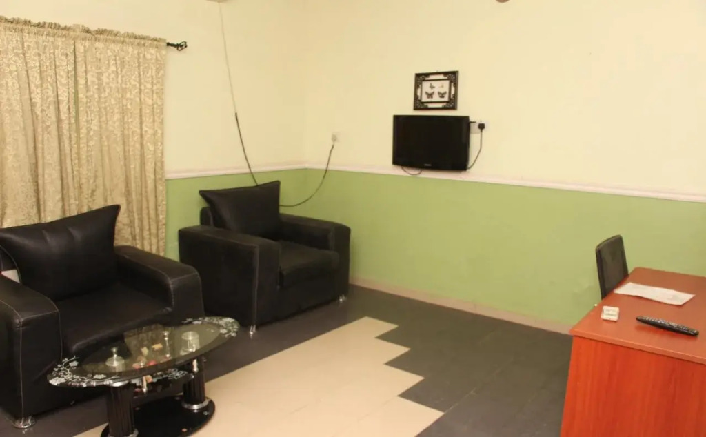 Hotel Charvid