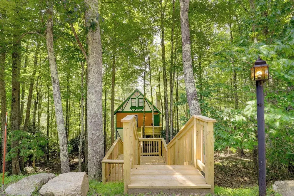 Wooded Retreat w/ Decks & Views in Beech Mountain!