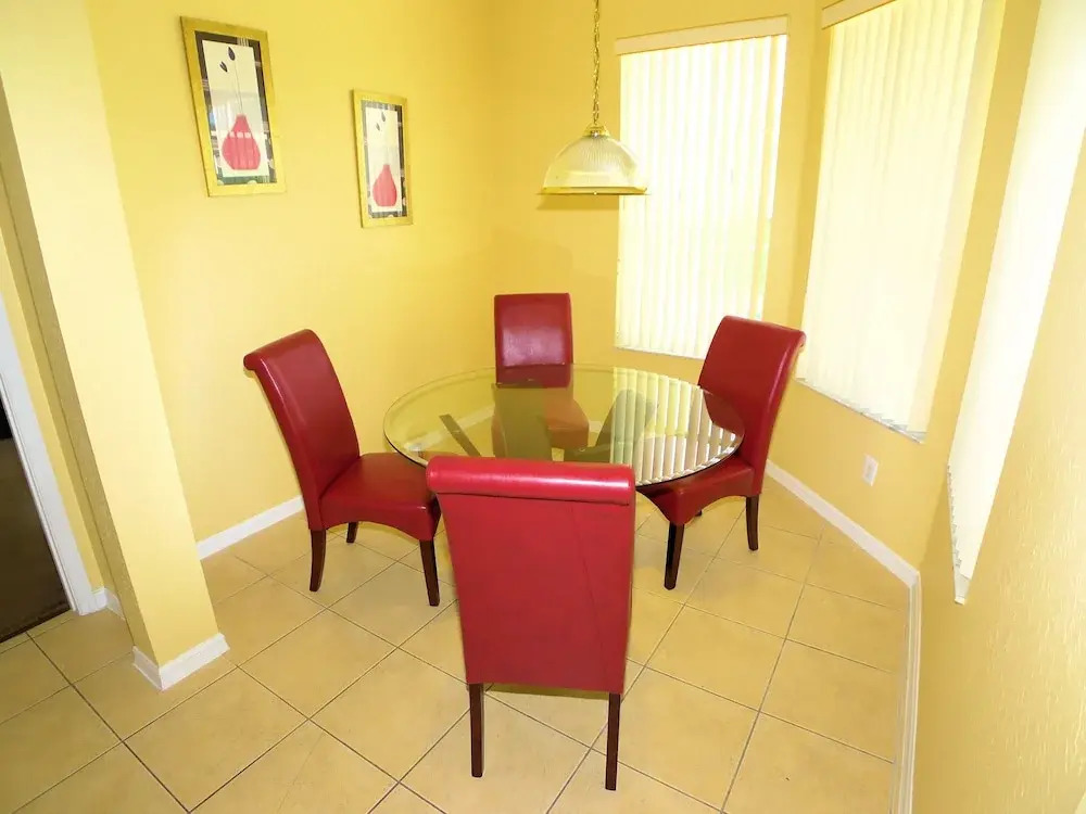 5 Bed Pool Home In Golf Community 131